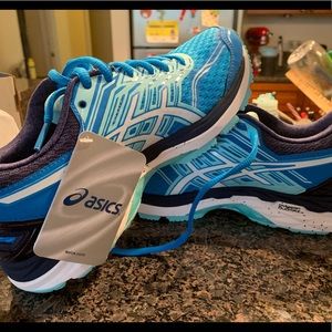GT-2000 5 (D) ASICS Running Shoes Diva Blue